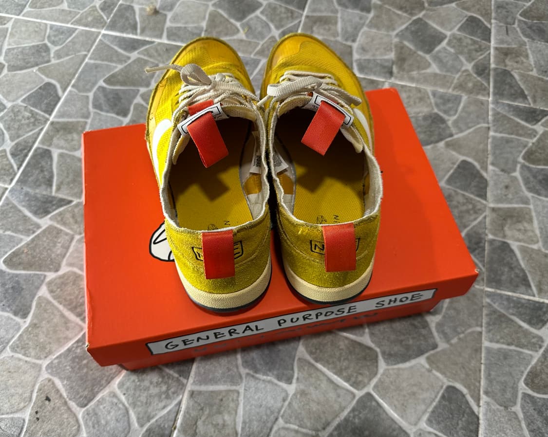 나이키 제너럴 퍼포즈 슈 옐로우 275 상품이미지3