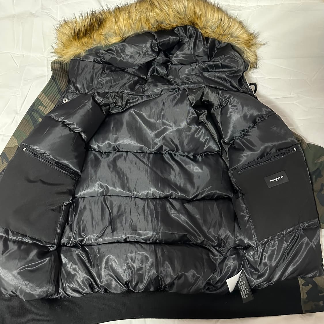 더쿠플스 카모 울프죠 패딩 퍼 후드  상품이미지4