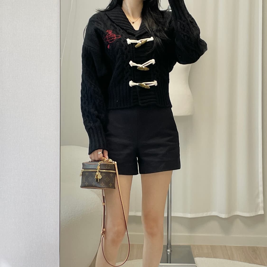 새상품 비비안웨스트우드 케이블 토글 가디건 블랙 상품이미지5