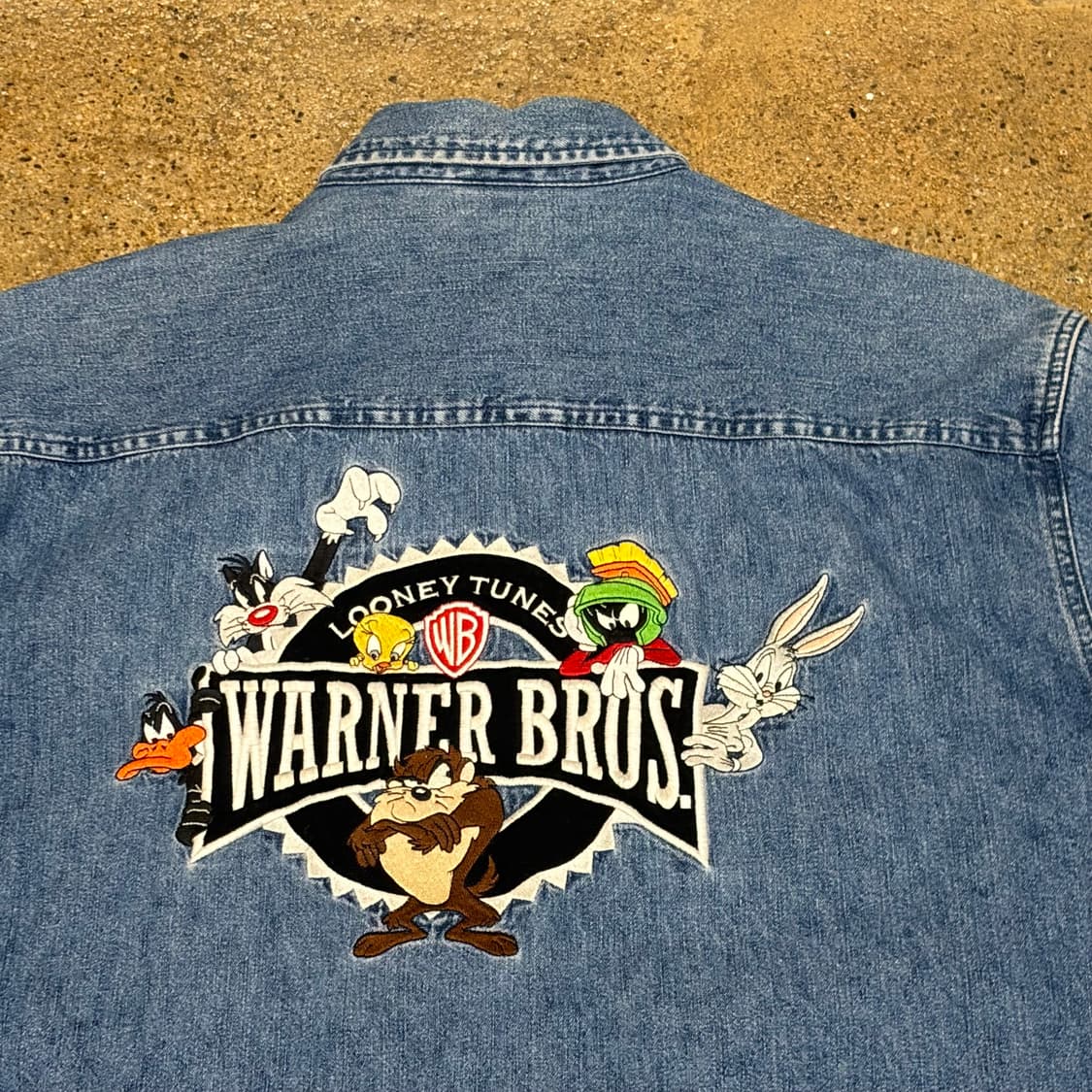 90s 미국 빈티지 루니툰즈 워너브라더스 연청 청남방 데님셔츠 상품이미지2