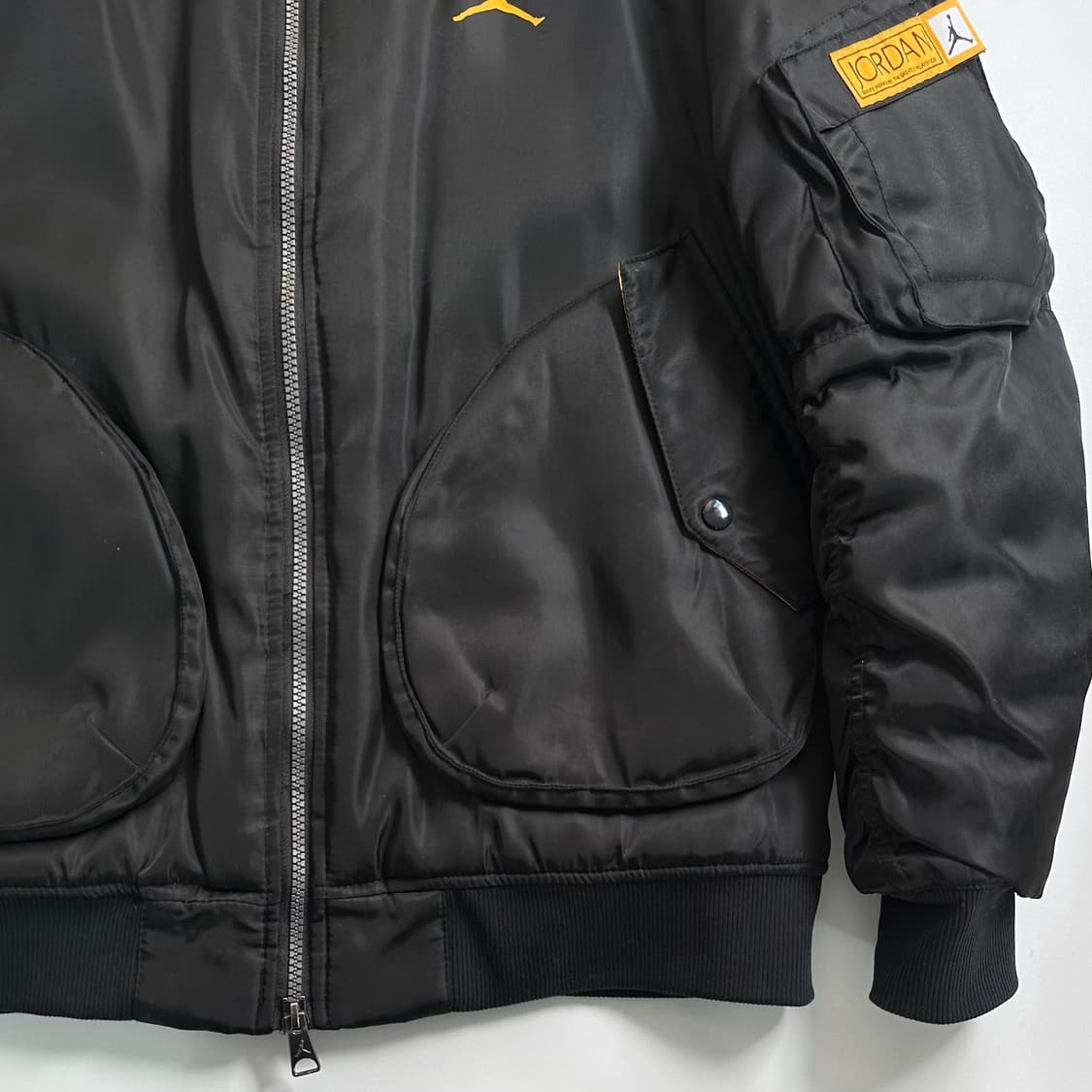 나이키 조던 봄버 자켓 상품이미지4