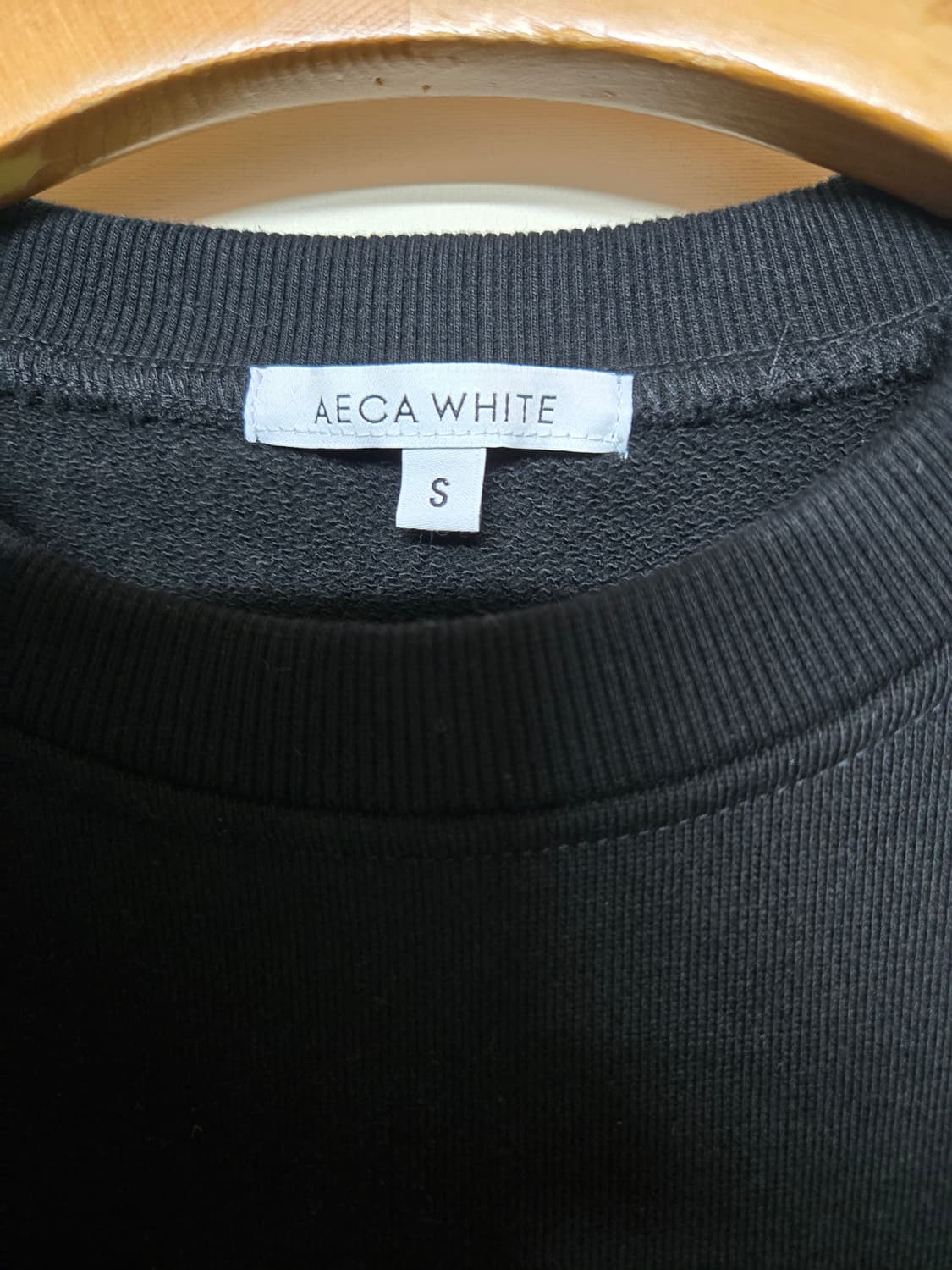 AECA WHITE 블랙 맨투맨 티셔츠S 상품이미지4
