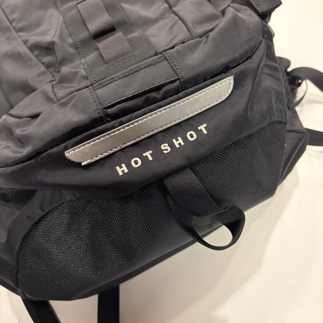 노스페이스 28L 핫샷 블랙 백팩 상품이미지3