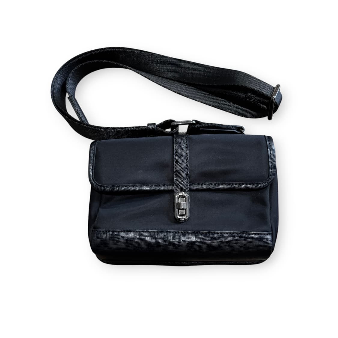 메트로 시티 남성 숄더백 상품이미지1