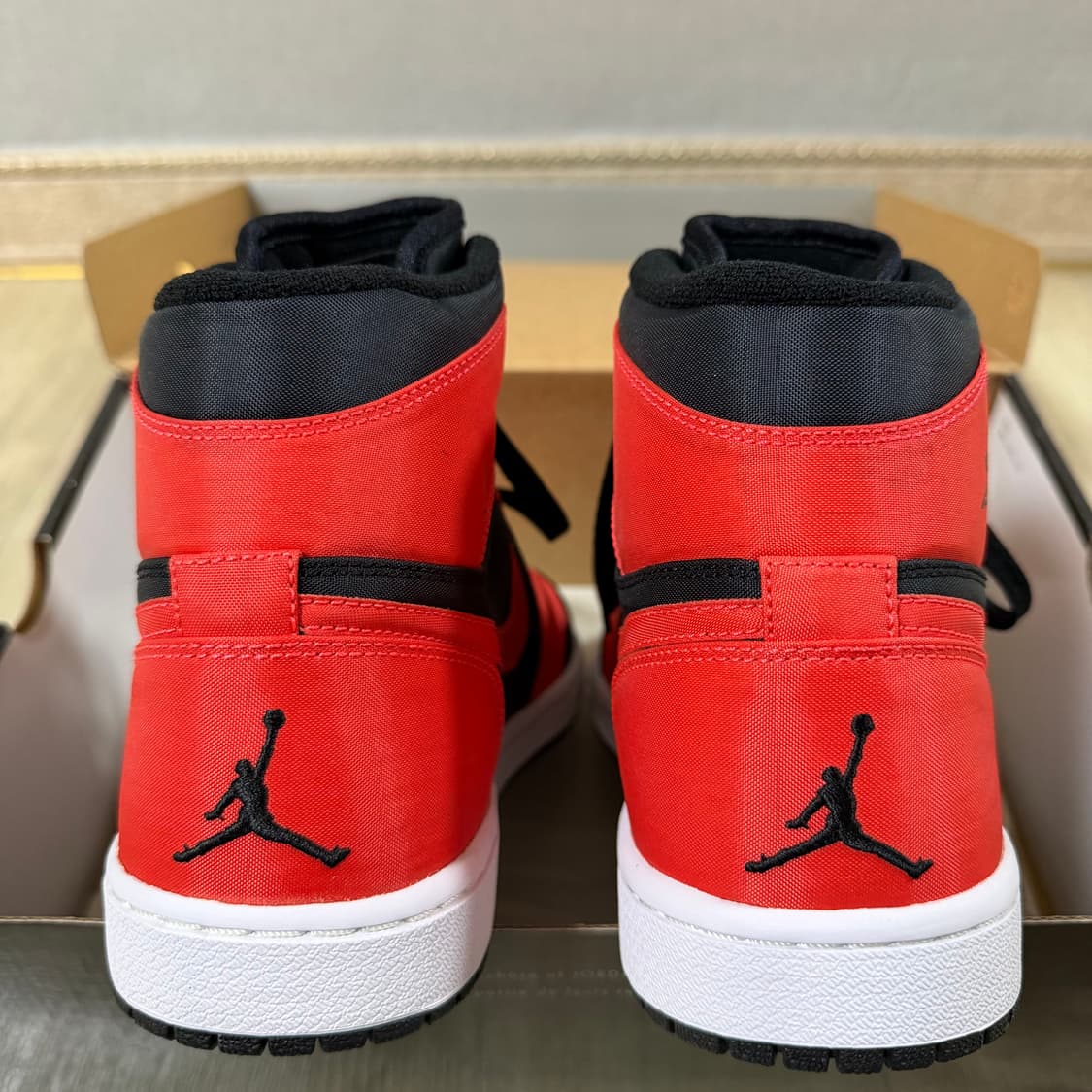 조던 1 레트로 맥스 오렌지 2009 275 상품이미지4