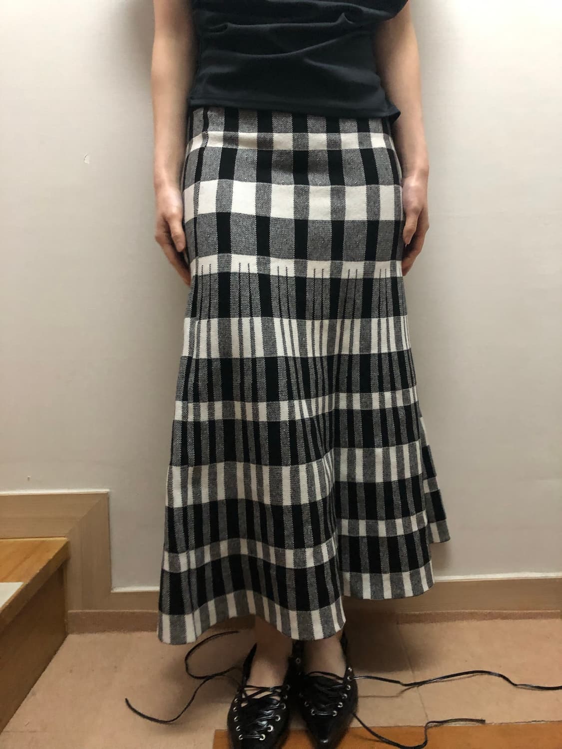 빈티지 블랙앤화이트 체크 롱 니트 스커트 상품이미지1