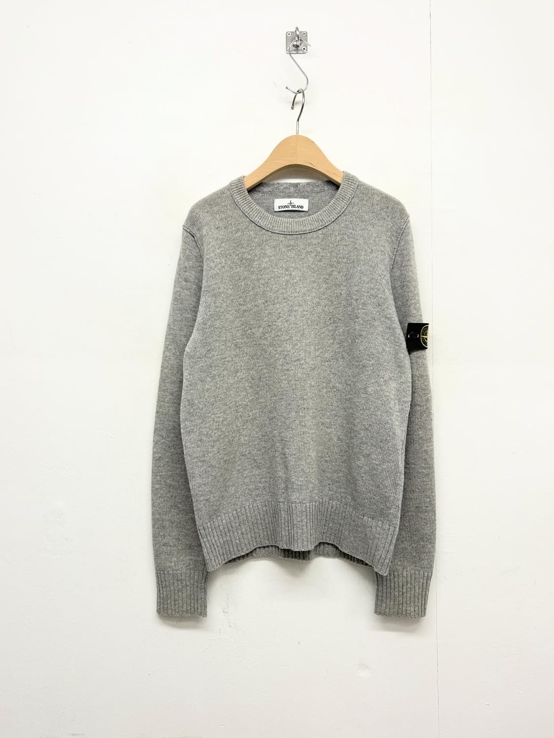 스톤아일랜드 그레이 울 니트 스웨터  상품이미지1