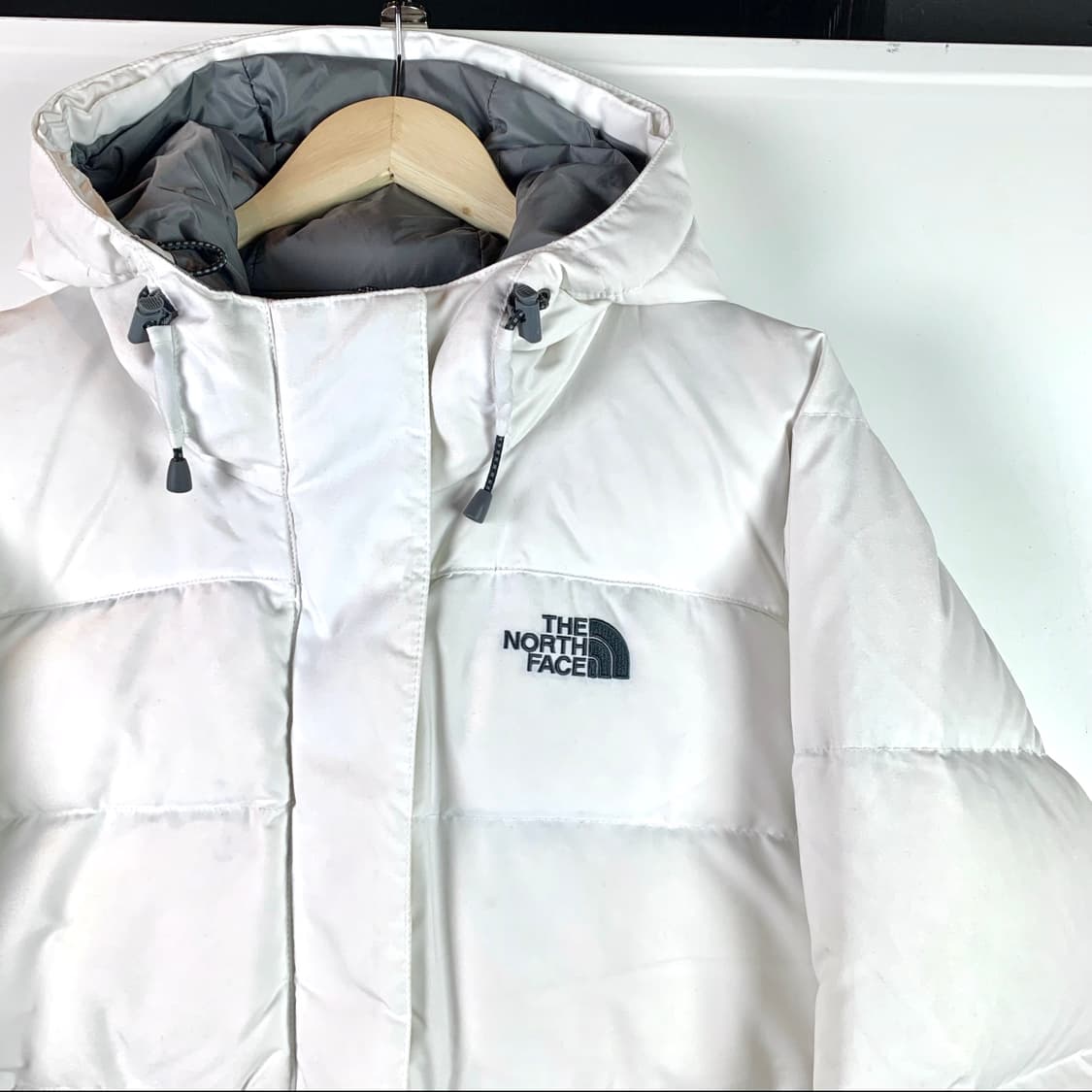 노스페이스 화이트 550필 구스 다운 패딩 점퍼 상품이미지5