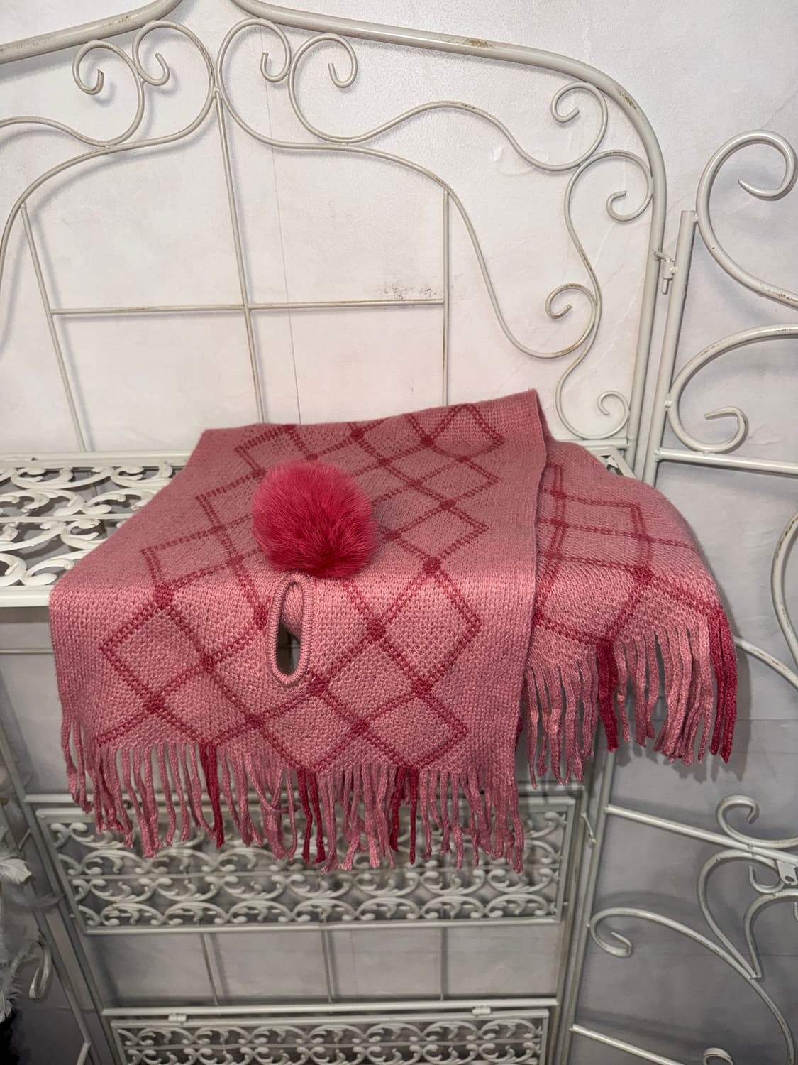 Baby pink check fur ball muffler  상품이미지2