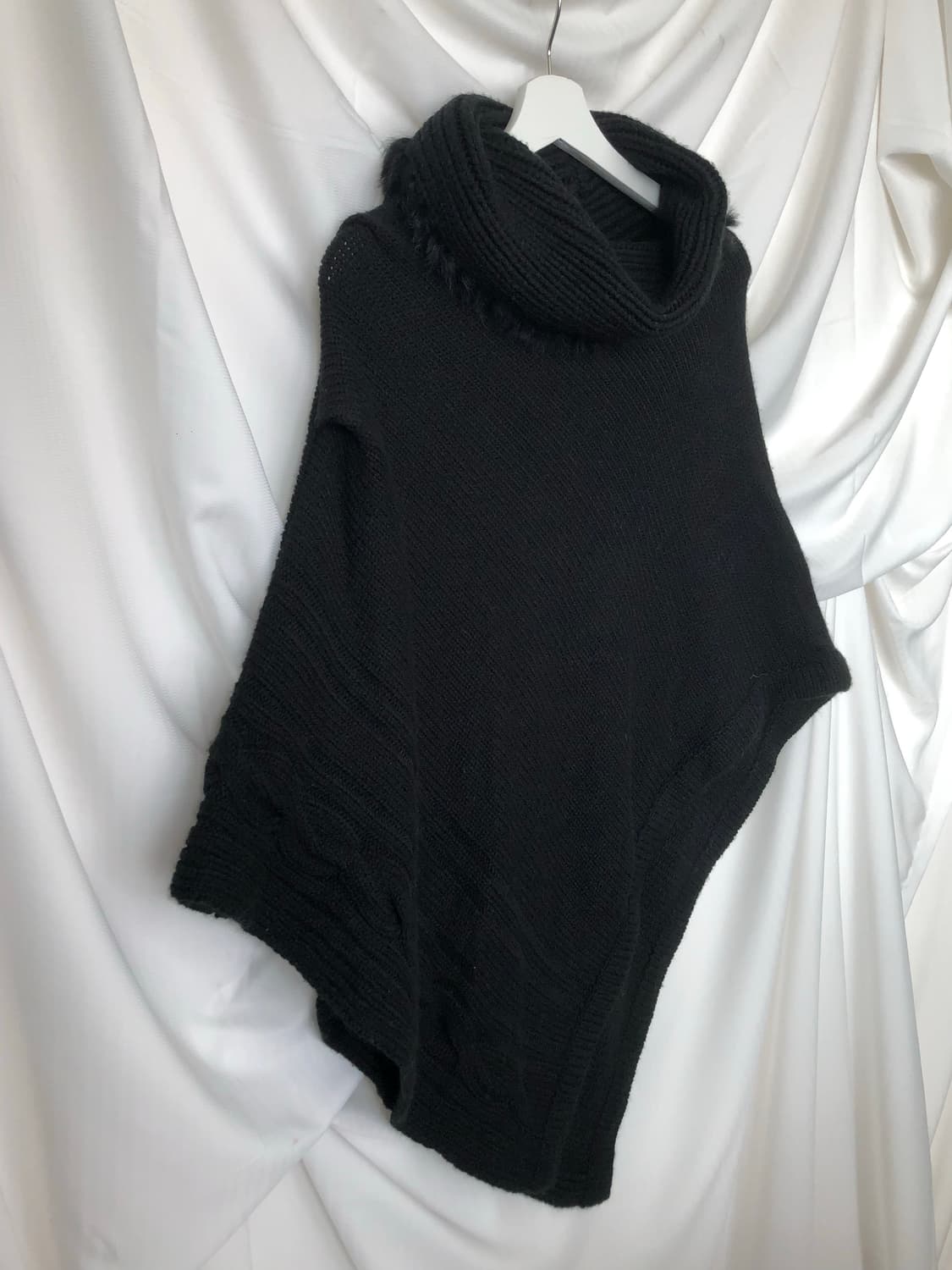 571. black vintage cape 상품이미지1