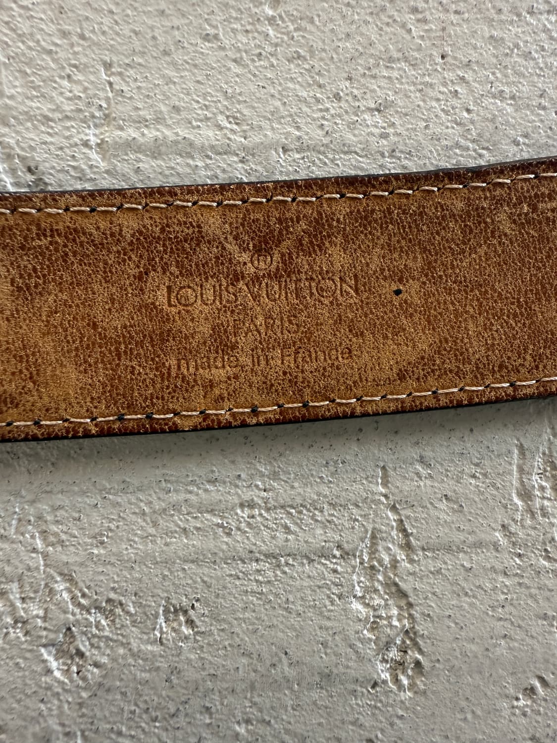 루이비통 정품 타이가 남성 블랙 가죽 벨트 32 상품이미지6