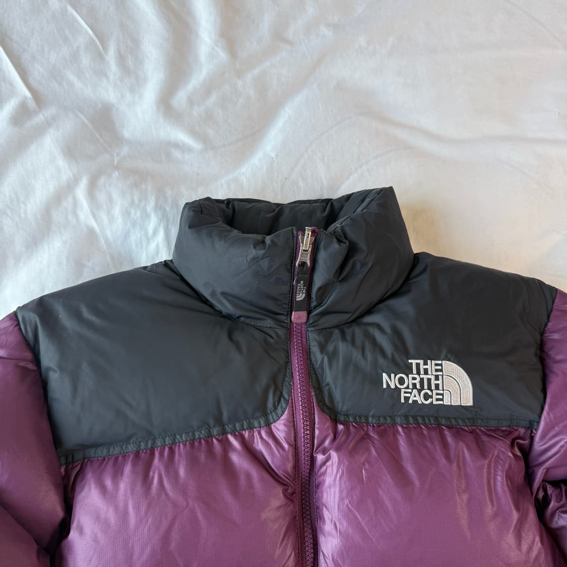 노스페이스 눕시 온볼 퍼플 패딩 700필 M사이즈 상품이미지3
