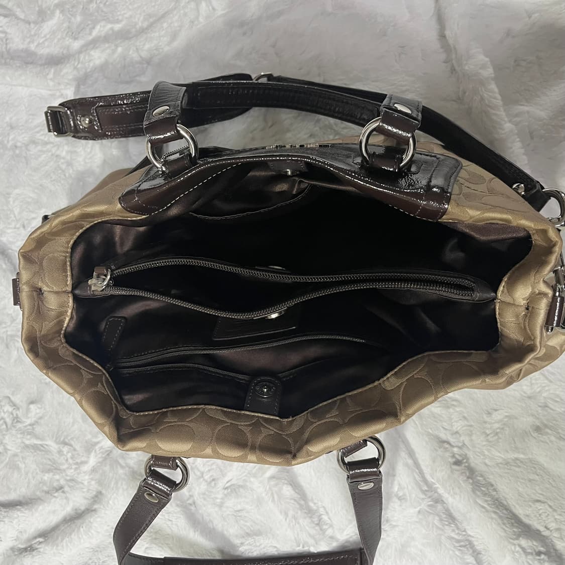 Coach 베이지 브라운 숄더백 크로스백 카페모카 시그니처  라떼갸루 상품이미지7