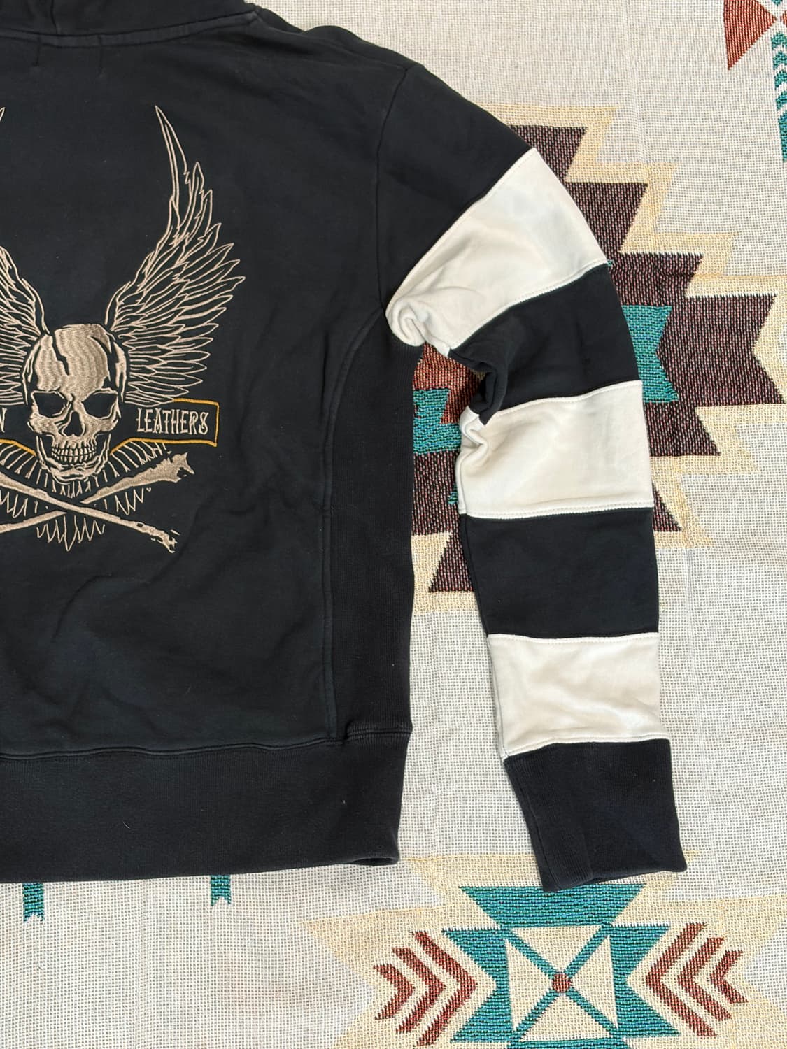 밴슨 스컬 자수 스트라이프 후드 상품이미지6