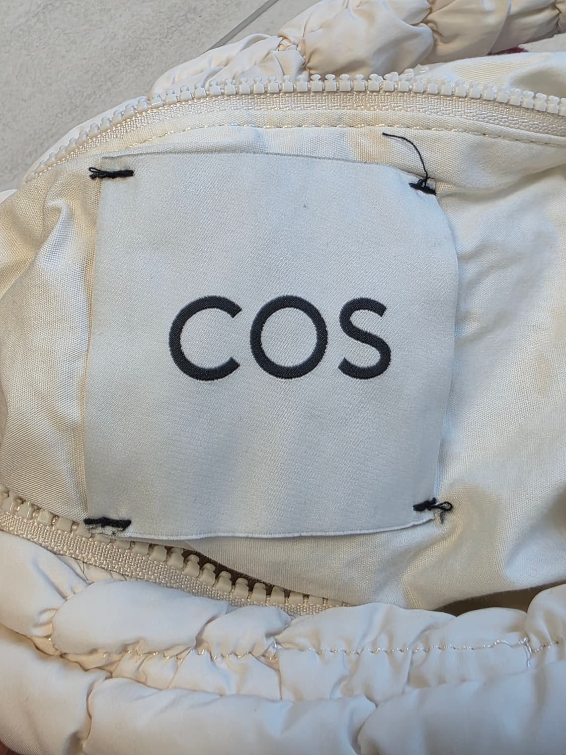 COS 코스 화이트 구름백 상품이미지5