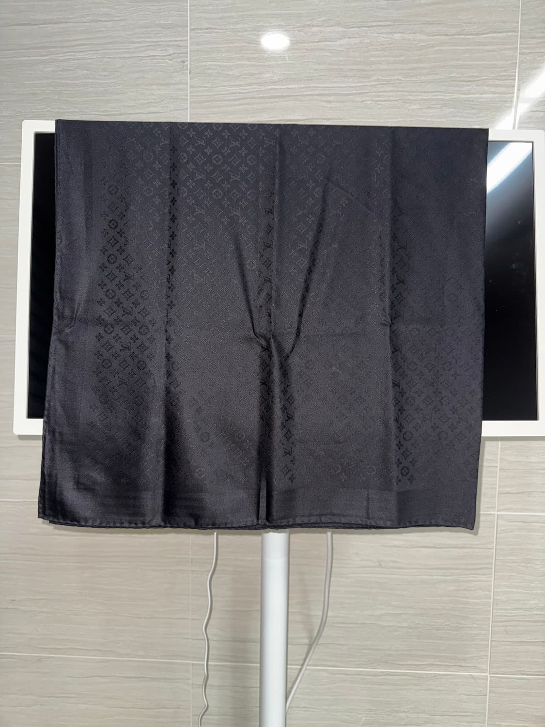 루이비통 모노그램 클래식 숄 상품이미지3