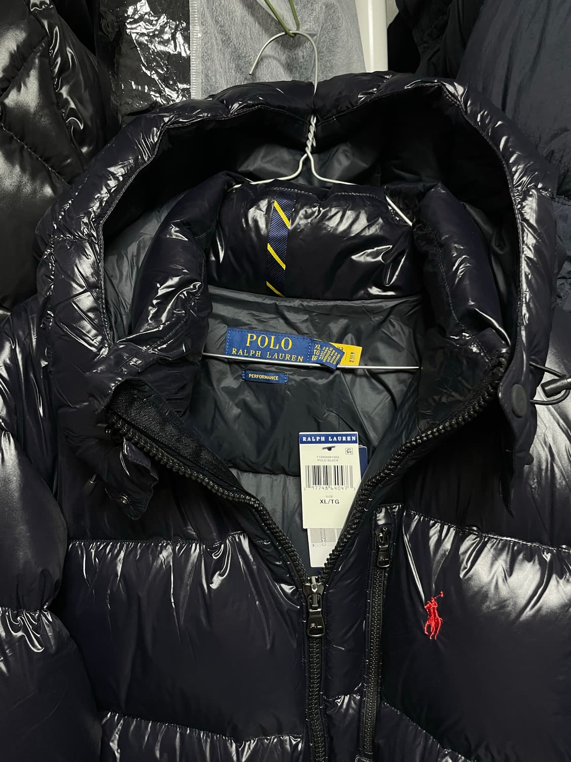[새상품/XL사이즈] 24FW 폴로랄프로렌 유광 푸퍼 패딩 자켓 상품이미지4