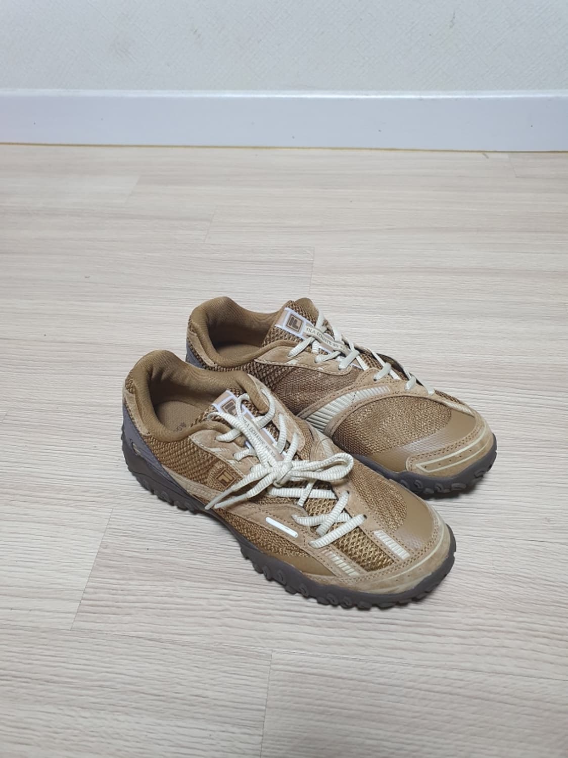 휠라 에샤페 LX V2 브라운 250 상품이미지2