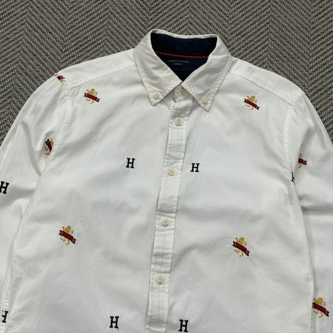 타미힐피거 자수 패턴 셔츠 v2480 상품이미지3