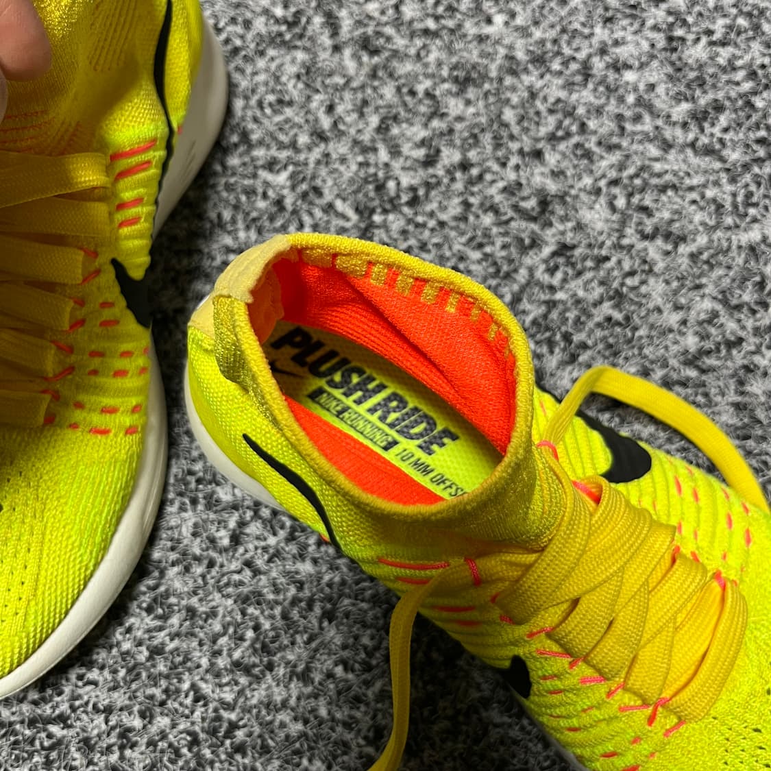 나이키 루나에픽 플라이니트 옐로우 스트라이크 230 상품이미지3