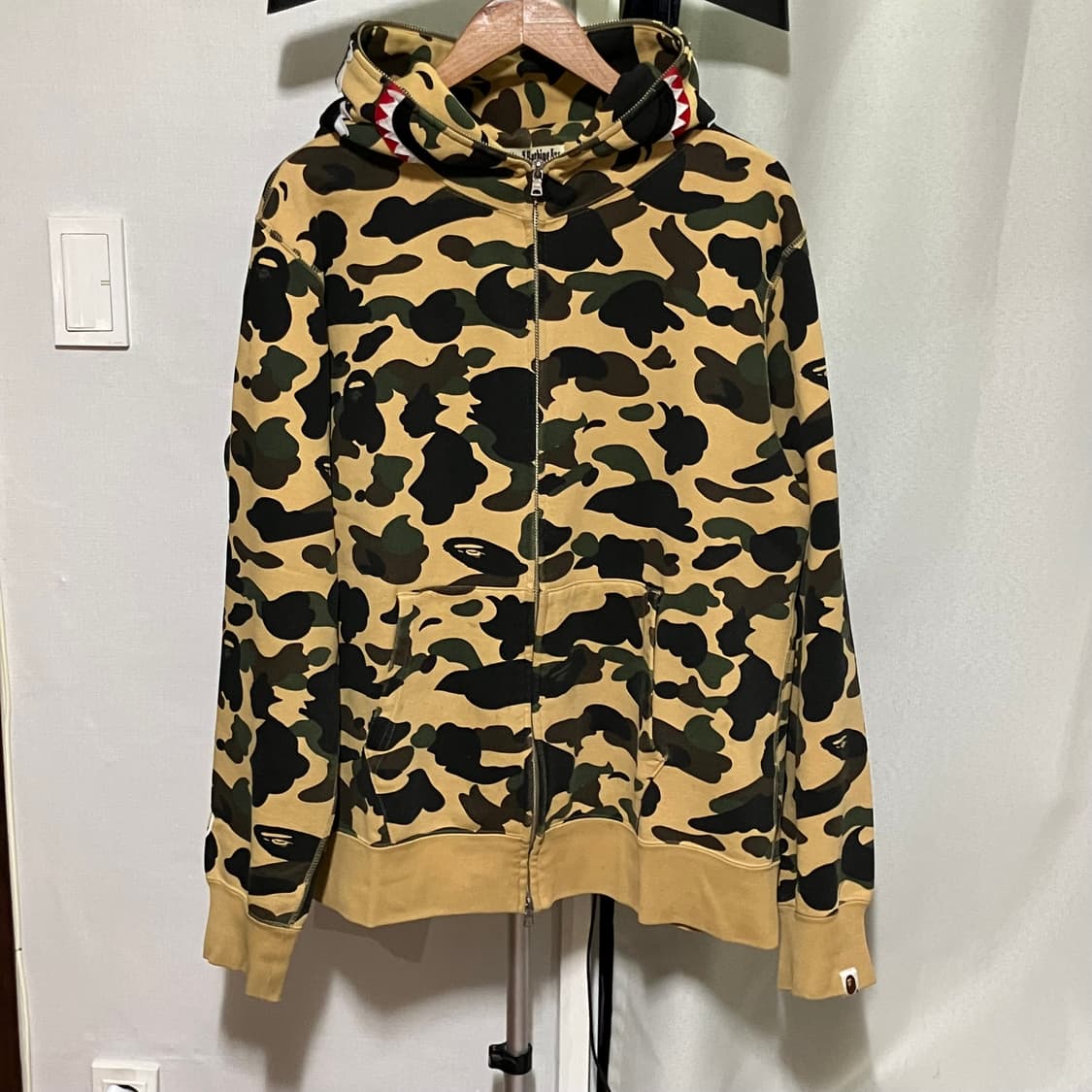 베이프 샤크 후드집업 (황계) 상품이미지1