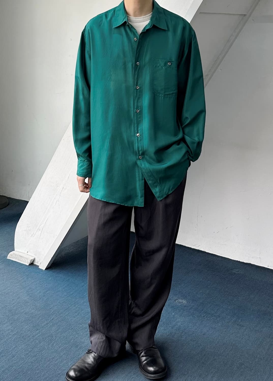 Light silk loose design shirt 상품이미지8
