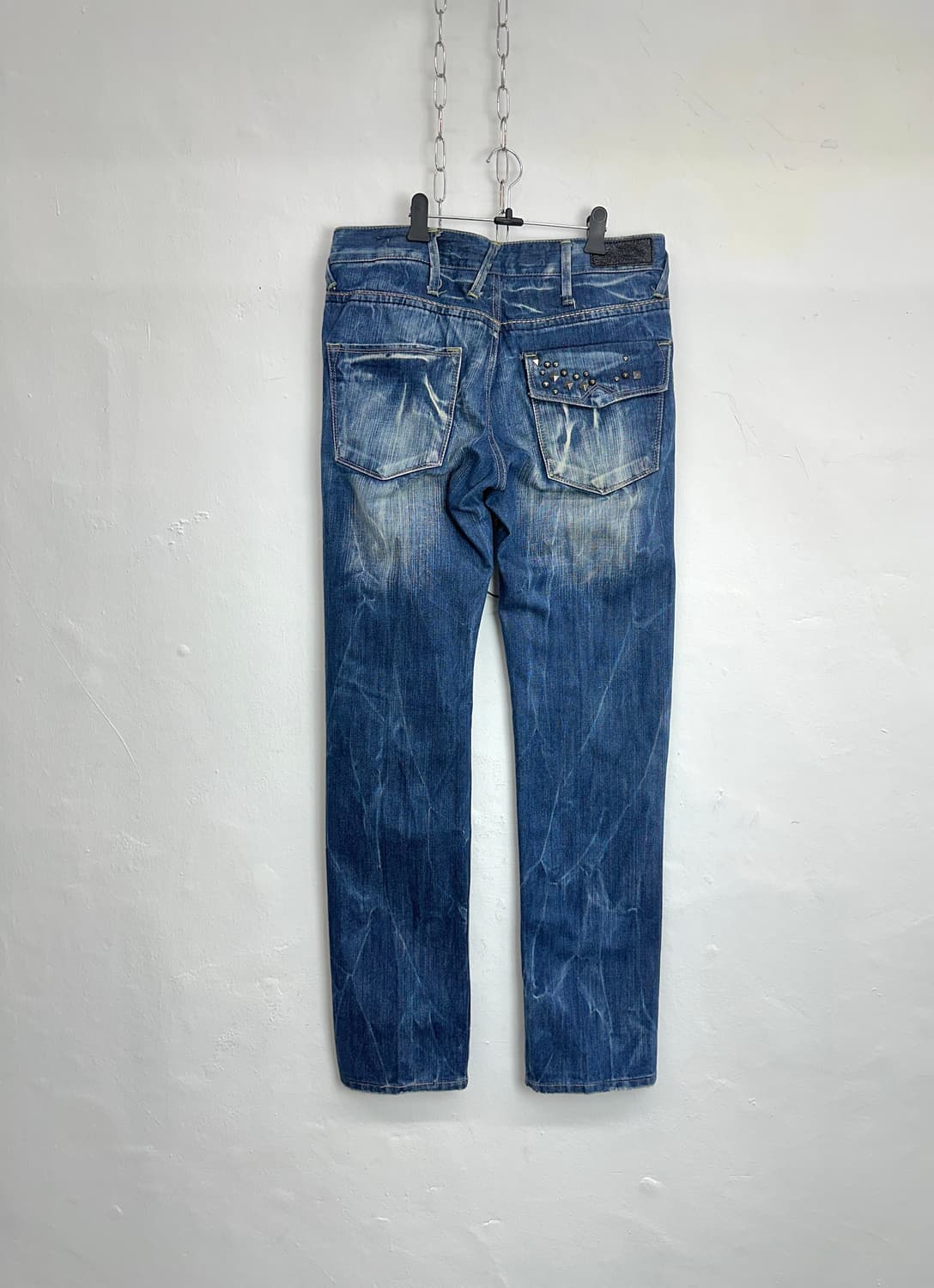 Studded Distressed Denim Jeans 상품이미지6