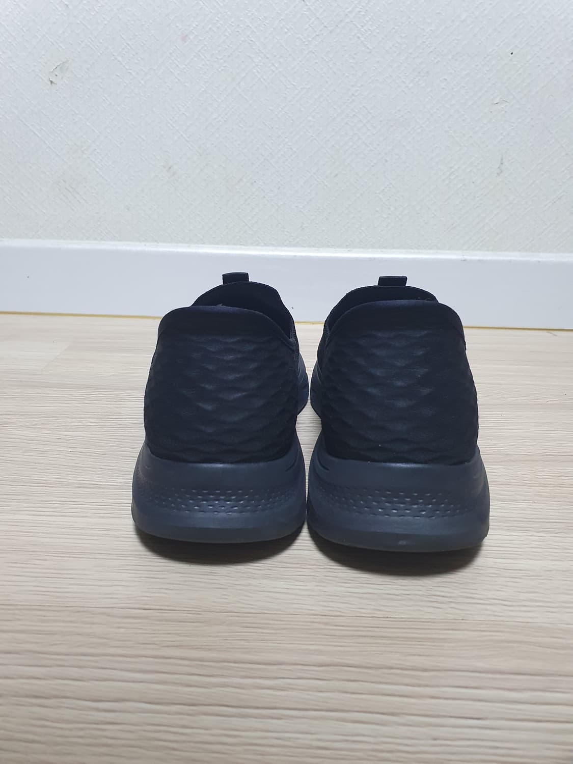 스케쳐스 고워크 슬립온 블랙 270 상품이미지5