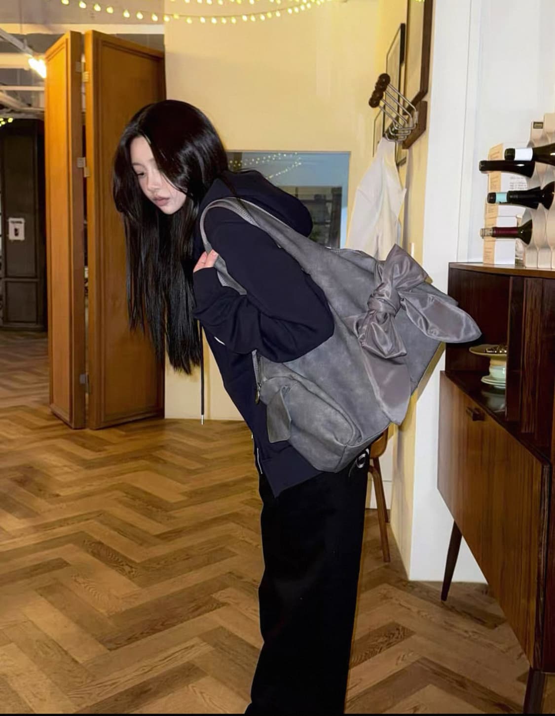 시월107 리본 보우 숄더백 누벅 그레이 상품이미지1