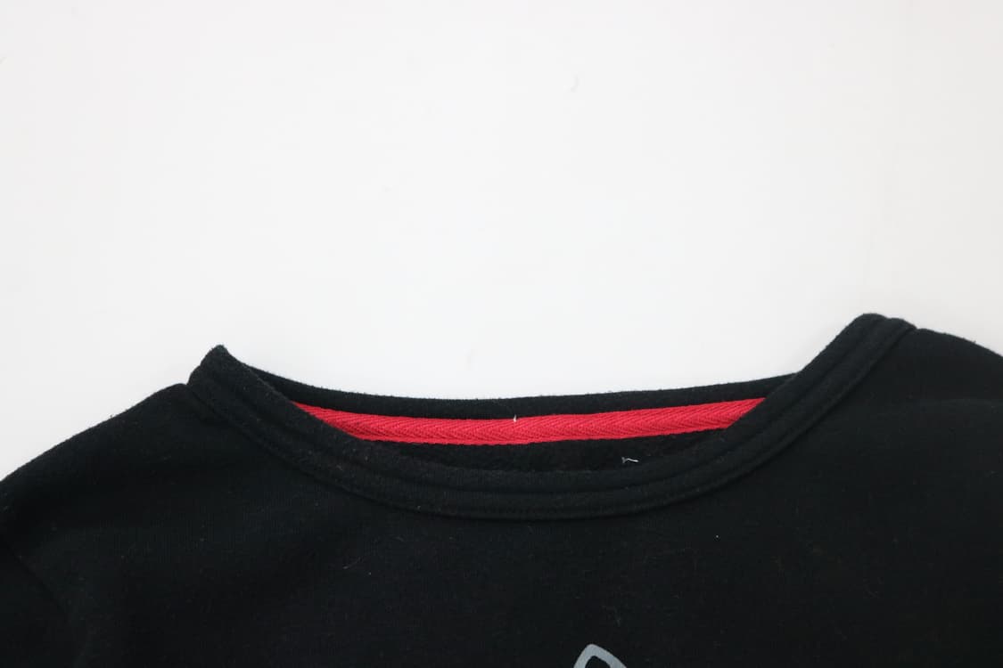 산리오 헬로키티 빈티지 블랙 그래픽 기모 맨투맨 상품이미지4