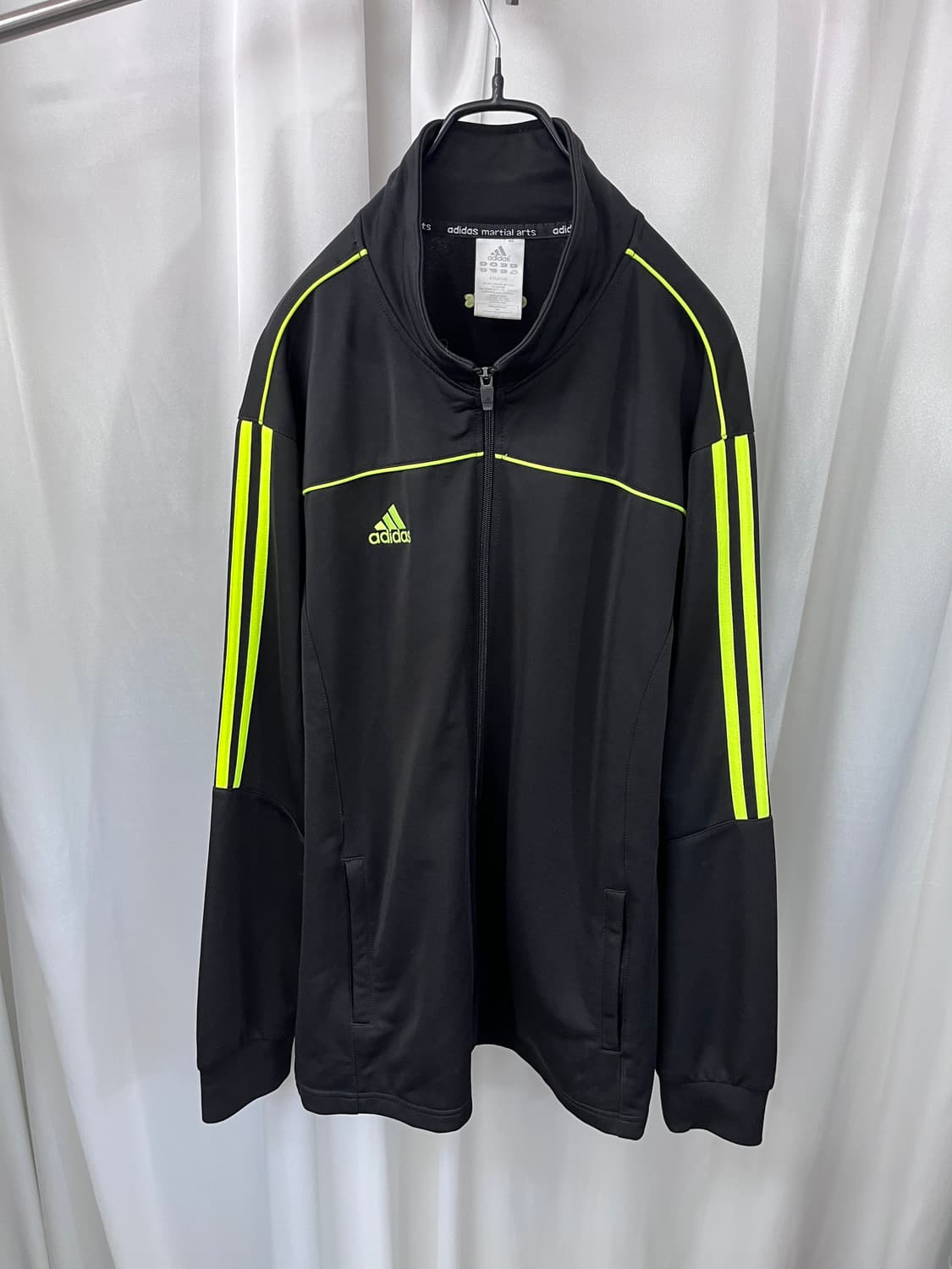 adidas  상품이미지1