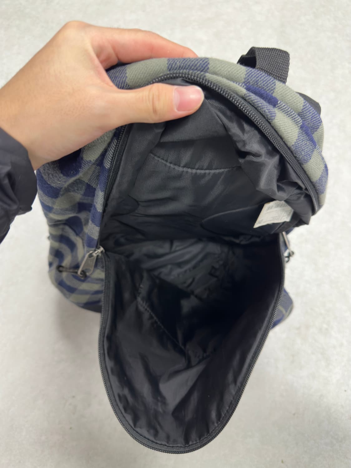 이스트팩 체크 울 백팩 상품이미지8