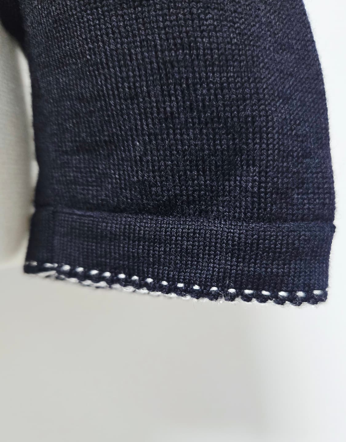 (sale) 꾸레쥬 울100 블랙 가디건 상품이미지6