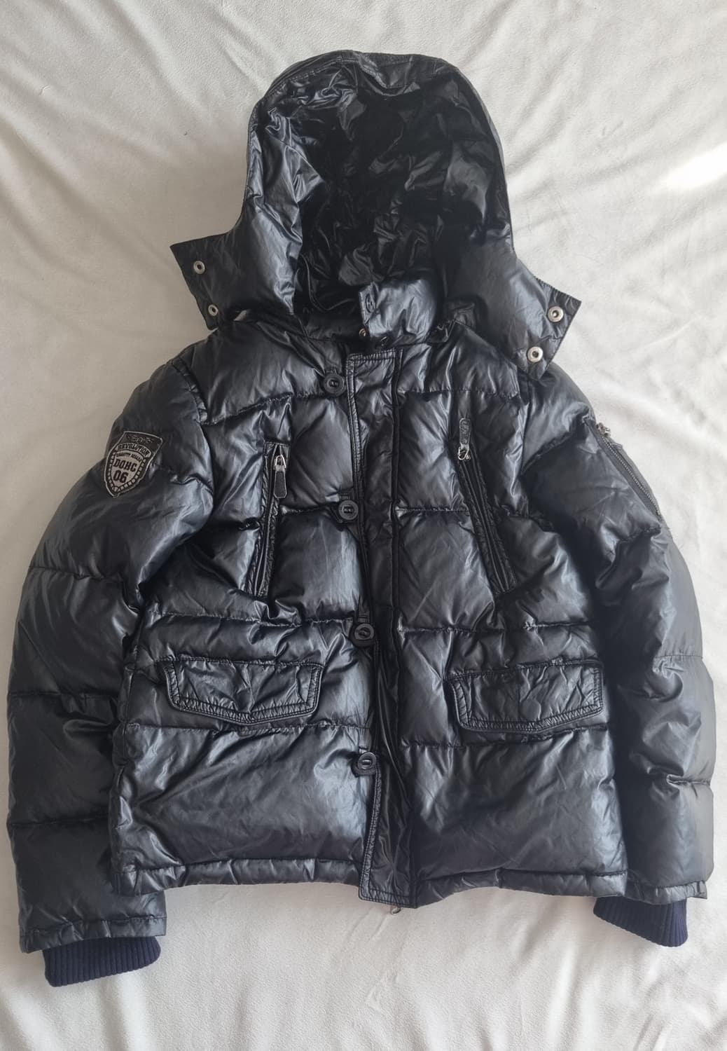 빈티지 유광 블랙 패딩 상품이미지1