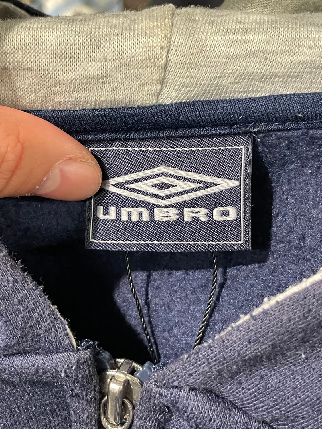 엄브로 빅로고 올드스쿨 후드집업 상품이미지5