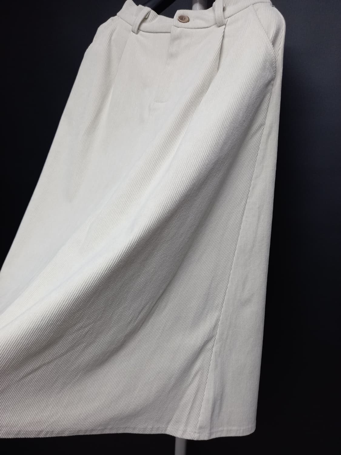 새 수스 SOOS 추동 코듀로이 플레어 롱 스커트 55.44 상품이미지5