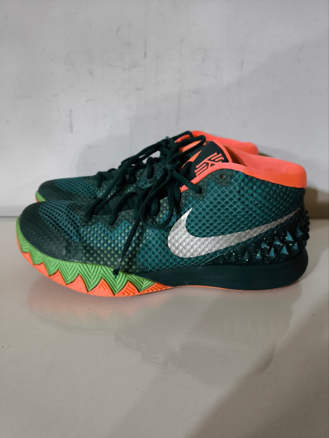 275mm 나이키 카이리1 비너스 농구화 상품이미지1