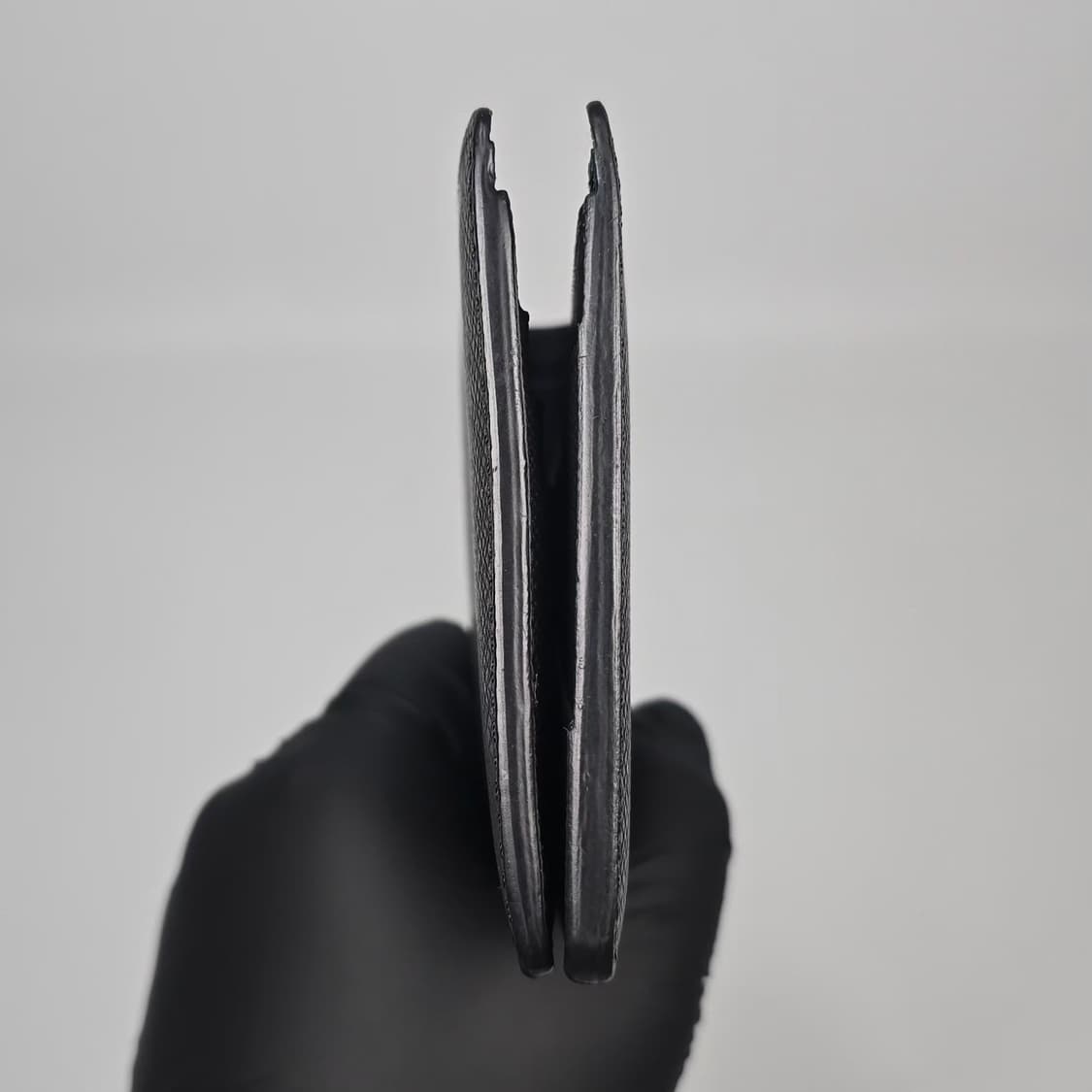 루이비통 멀티플 월렛 타이가 반지갑 상품이미지5