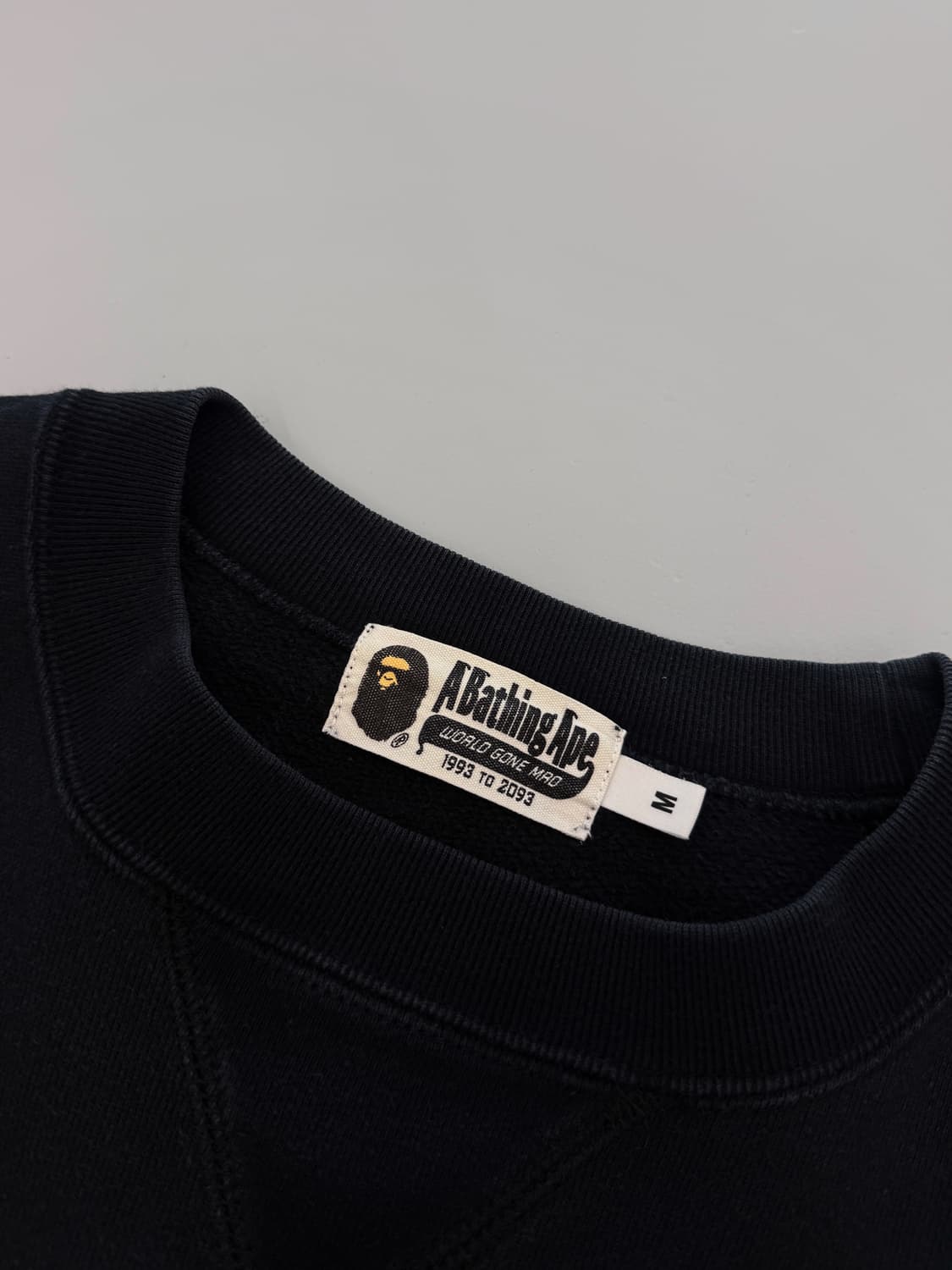 베이프 스펠 빅로고 블랙 스웻셔츠 상품이미지4