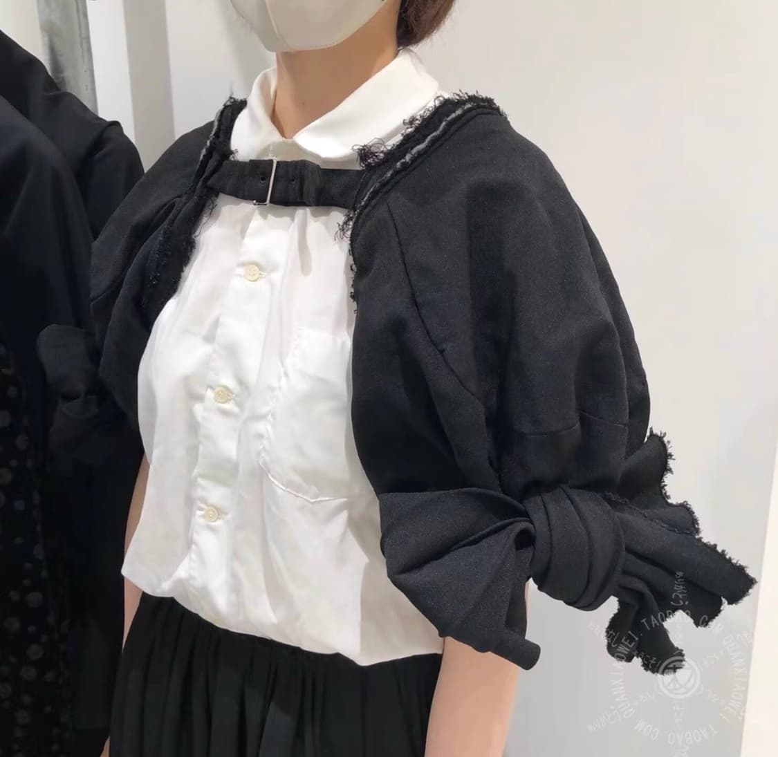 꼼데가르송 컬렉션 블랙 볼레로 새상품M 상품이미지2