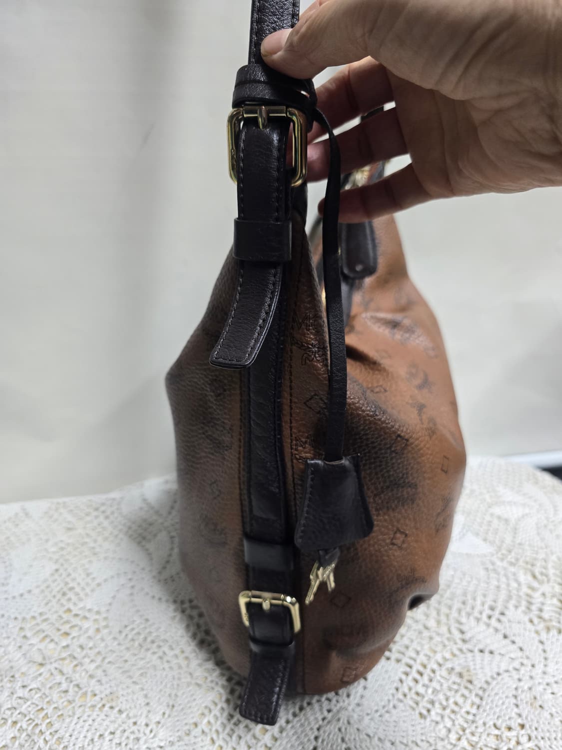 엠씨엠비세토스 호보백 상품이미지5