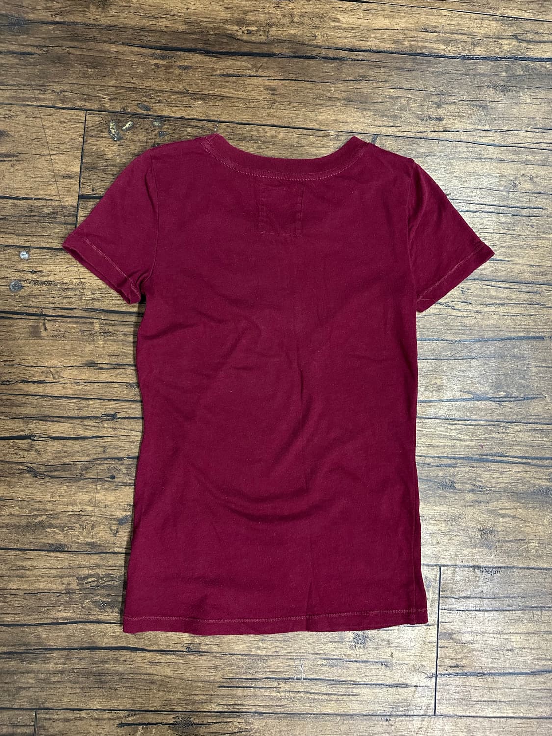 홀리스터(Hollister) 플라워 로고 슬림핏 반팔 티셔츠 S 버건디 상품이미지3