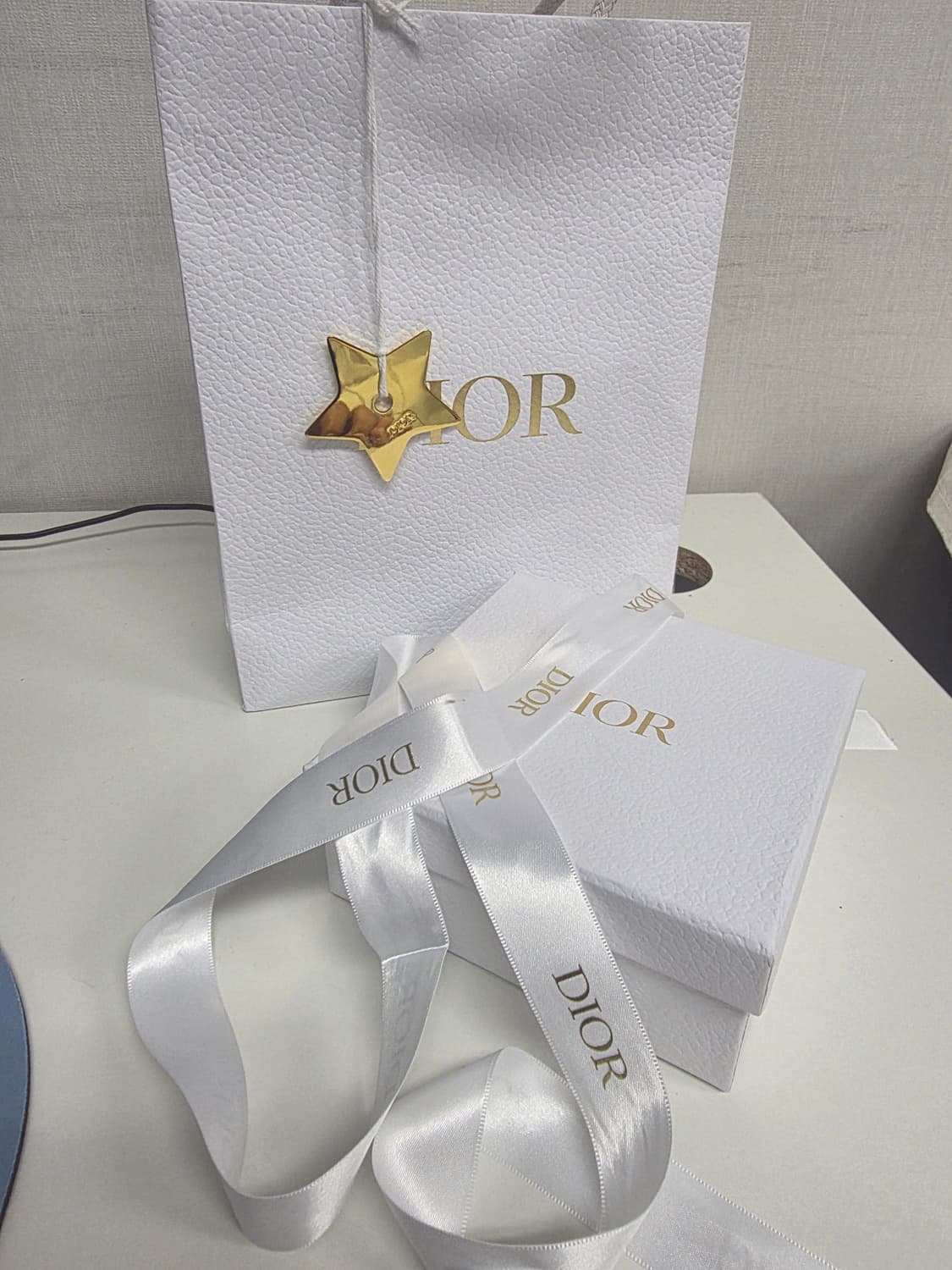 디올레이디 까나쥬 로터스지갑(새상품급) 상품이미지8