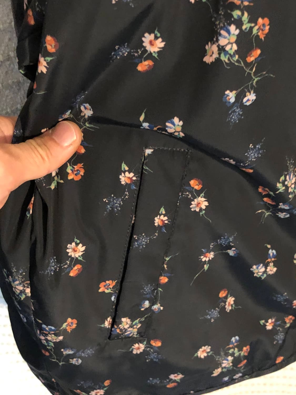 써스데이 아일랜드  네이비 플라워 패턴 블루종 S 상품이미지6