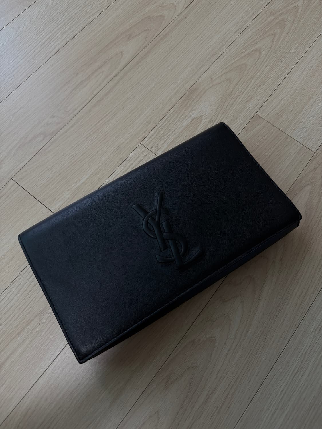 생로랑 벨 드 쥬르 카프스킨 클러치 백 블랙 상품이미지1