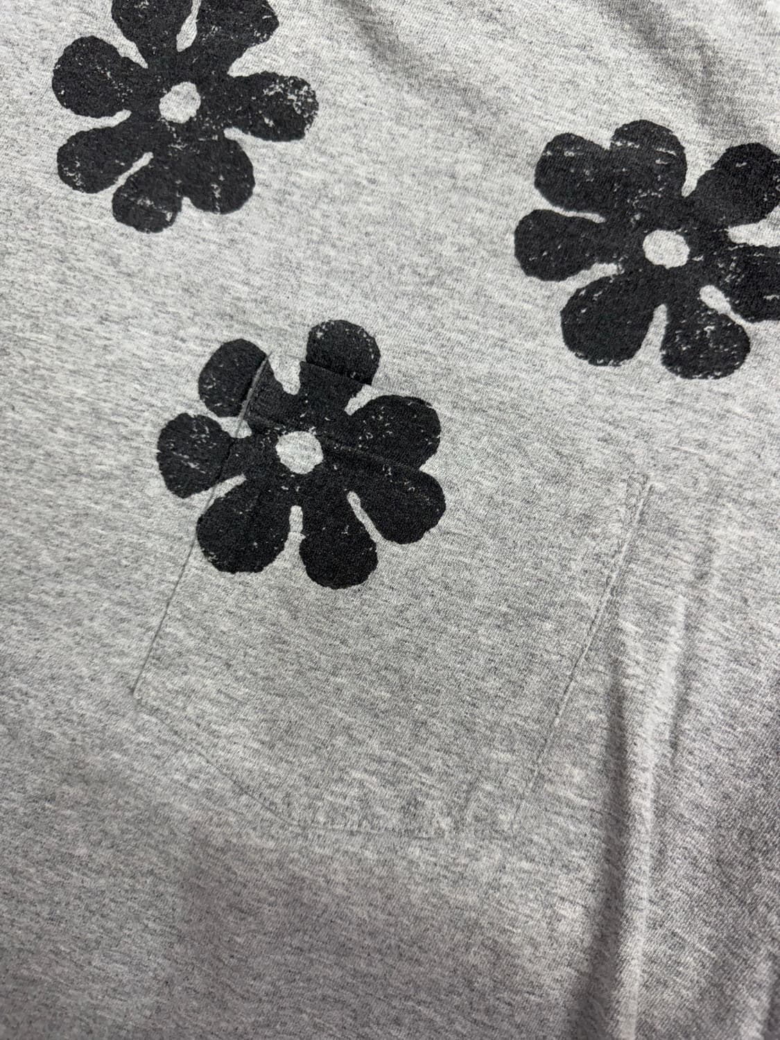 엔지니어드가먼츠 플라워 포켓 그레이 반팔 티셔츠 상품이미지6