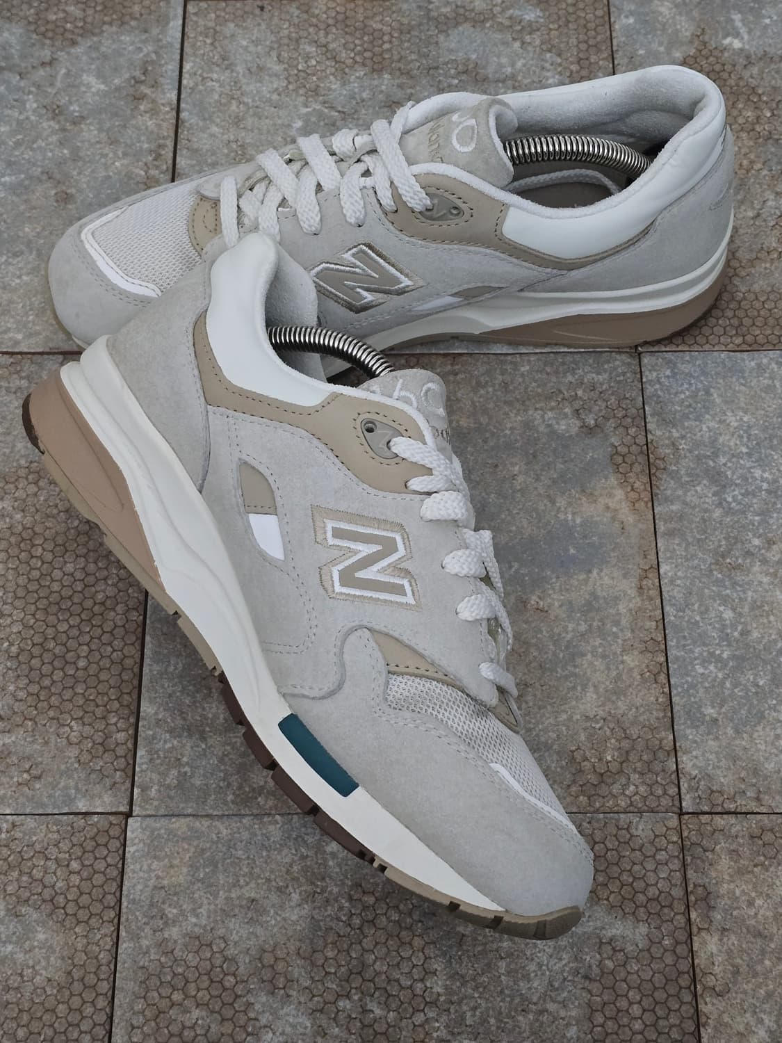 (255)뉴발란스 1600 그레이지 팩  상품이미지5