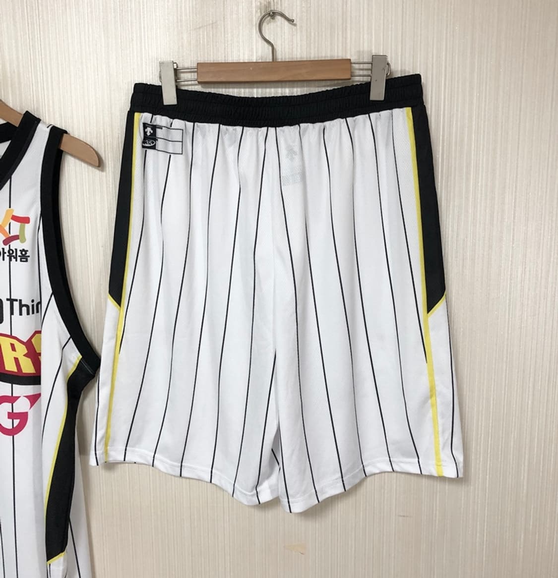 KBL 데상트 창원 LG세이커스 유니폼2XL/쇼츠3XL 상품이미지9