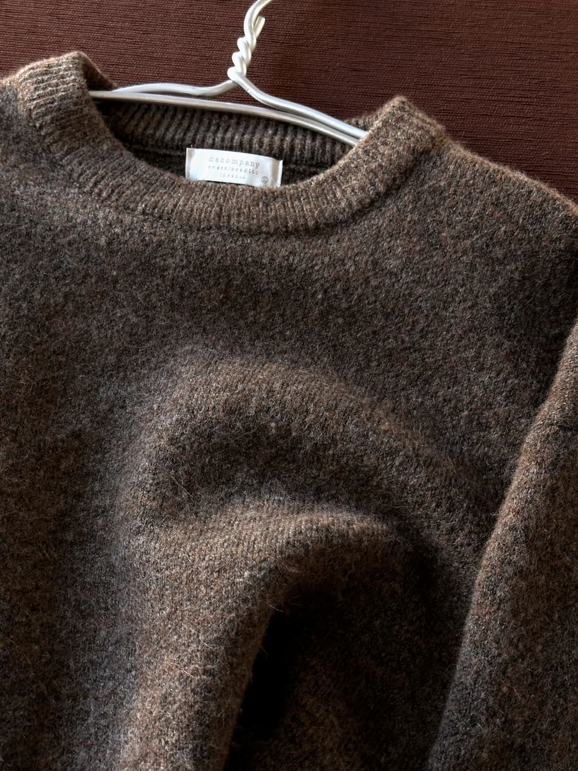 Cloudy fabric crew neck knit P/O 상품이미지1