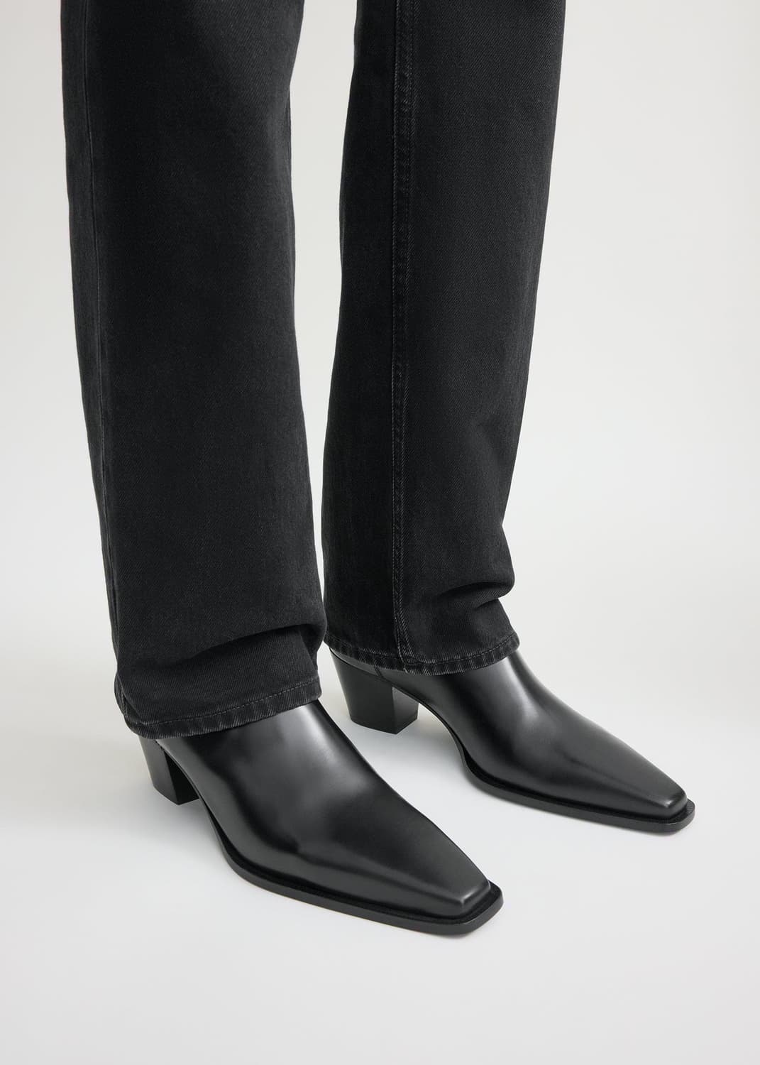 (정품/새상품) TOTEME 토템 여성 블랙 레더 시티 첼시 부츠 상품이미지2